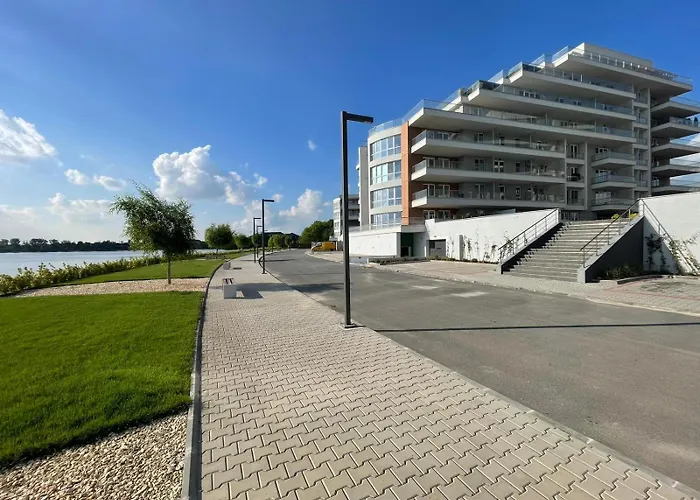 Penthouse Lebada View *