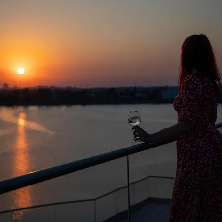 Penthouse Lebada View