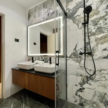 Penthouse Lebada View * Bucharest