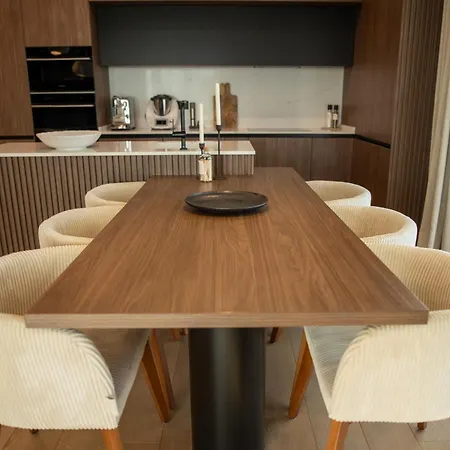 Penthouse Lebada View Apartman Bukarest